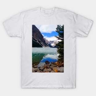 Lake Louise Victoria Glacier Alberta Canada T-Shirt